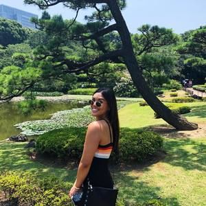 Meet your Posher, Beatrice